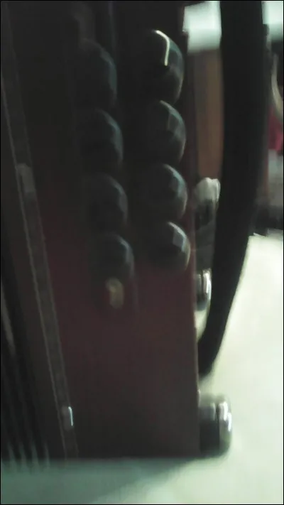 Combien vois-tu de boutons ?