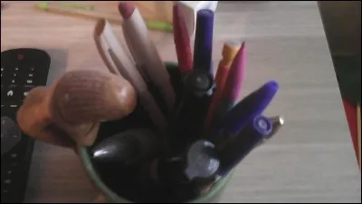 Combien vois-tu de crayons ?