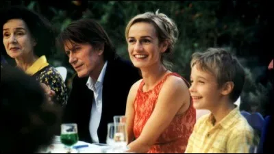 Ce film réalisé en 2001, réunit Sandrine Bonnaire et Jacques Dutronc. Quel est son titre ?