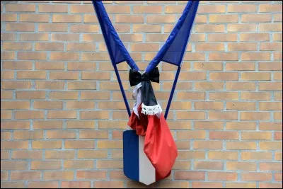 Quel homme politique français important est mort le 9 novembre 1970 à la suite d'un malaise alors qu'il faisait une réussite aux cartes ?