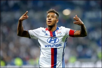 La même année, l'Olympique Lyonnais réussi aussi à vendre Corentin Tolisso qui, quant à lui, sera le deuxième plus gros transfert à avoir rapporter le plus d'argent au club. Partant au Bayern Munich, quel est le montant du transfert de l'international français de 23 ans ?