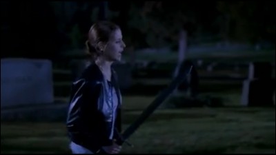 ''Comme une automate'' : Combien Buffy tue-t-elle de vampires et de démons durant cette chanson ?