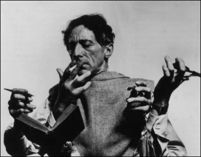 Qui a dit "La source désapprouve presque toujours l'itinéraire du fleuve." ?