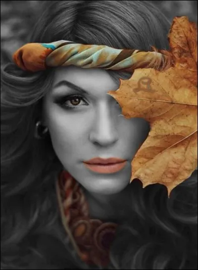 Dans la mythologie grecque, qui était la déesse des saisons, donc de l'automne ?