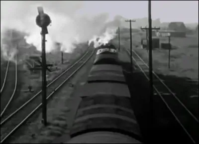 Qui chantait la chanson si émouvante "Ils étaient vingt et cent ils étaient des milliers, nus et maigres tremblant dans des wagons bondés" ?