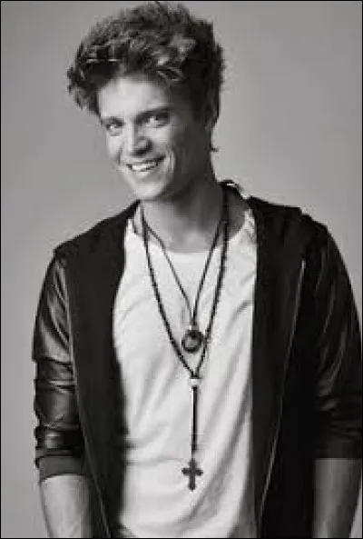 Quel âge a Nicolas ? (Lionel Ferro)