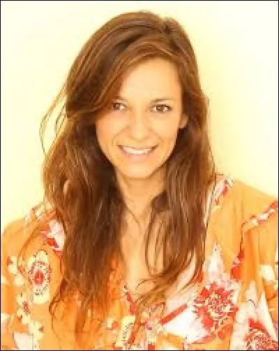 Quel âge a Monica ? (Ana Carolina Valsagna)