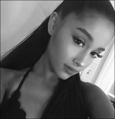 Quel est le nom de son premier album ?