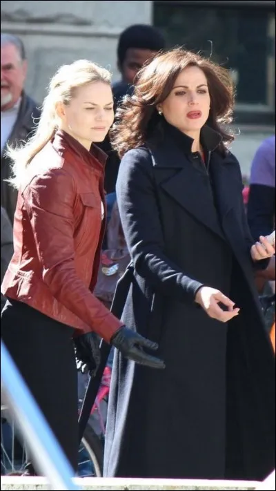 Pourquoi Emma et Régina ne peuvent-elles pas entrer dans l'Île du Crâne ?