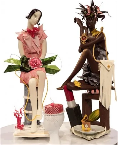 L'ensemble est délicat, les poses sont élégantes. 
Quelles conceptions de la mode sont confrontées ?