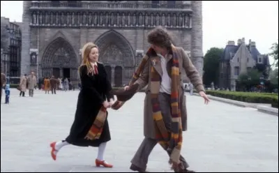 Quel est l'accessoire du 4e Docteur ?