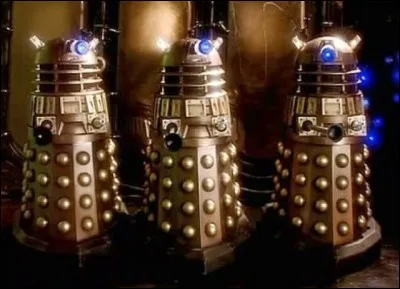 Les Daleks appellent le Docteur...