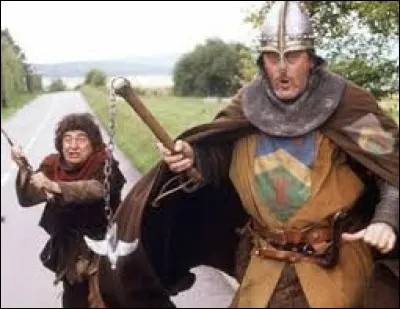 De quel siècle viennent Godefroy de Montmirail et Jacquouille la Fripouille dans le film "Les Visiteurs" ?