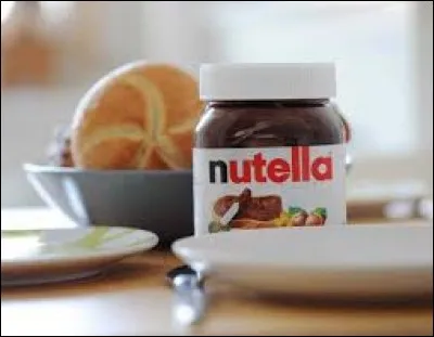 Marine Le Pen a-t-elle dit qu'elle allait arrêter le Nutella ?