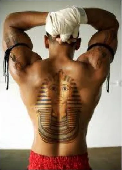 Qui est cet architecte et amant de la femme pharaon Hatchepsout ?