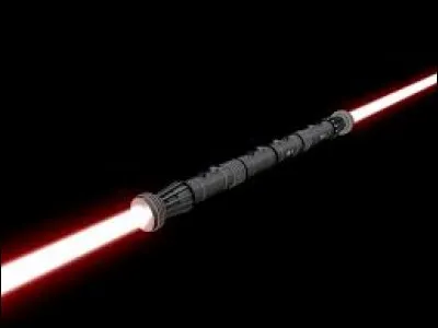 Quel Sith possède un sabre laser à double lame ?