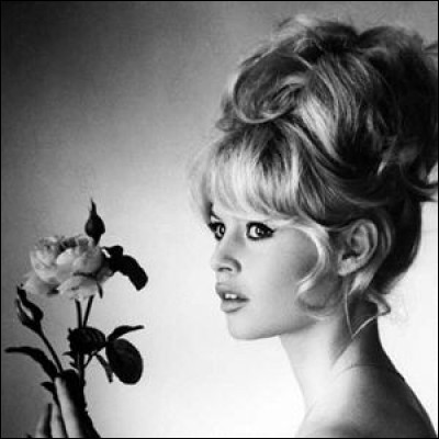 La belle Brigitte Bardot a eu de nombreux hommes dans sa vie, mariée trois fois, combien a-t-elle eu d'enfants ?