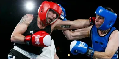 Quel est le nom du sport de combat appelé boxe française ?