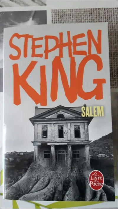 Salem est un livre qui parle...