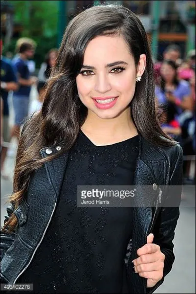 Comment s'appelle-t-elle dans "Austin et Ally" ?