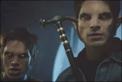 Lors du dernier épisode de la saison 5, contre qui se battent-ils ?