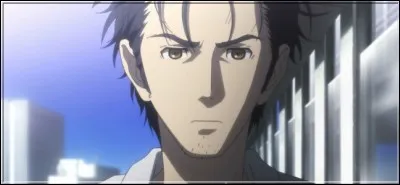 Rintarō Okabe est un excentrique qui se pr&eacute;tend "savant fou" et qui adore faire des rires d&eacute;moniaques et boire du Dr Pepper. C'est dans l'anime :