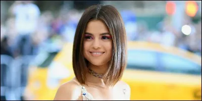 En quelle année ses parents se séparent-ils ?