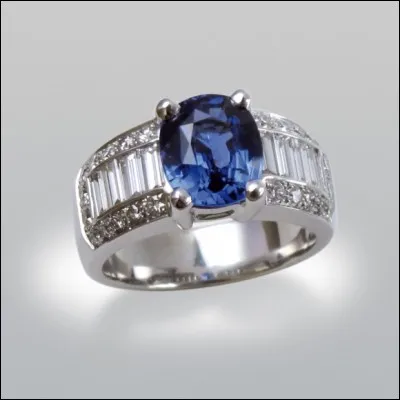 Quel est le mot également employé pour parler de pierres en joaillerie ?