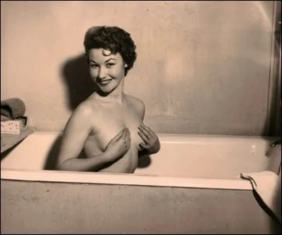 Dans quelle ville de l'Aisne est née Nadine de Rothschild ?