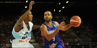 De quelle équipe Tony Parker est-il propriétaire ?