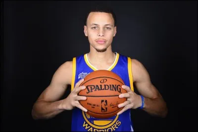 De quelle université vient Stephen Curry ?