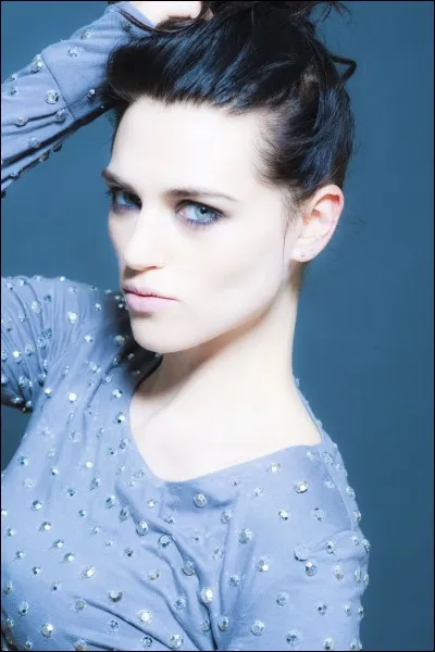 Comment s'appelle cette actrice ?