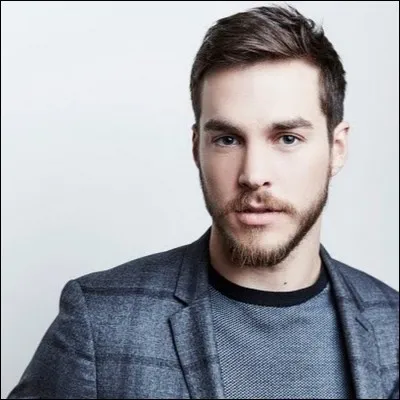 Comment s'appelle cet acteur ?