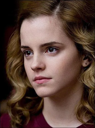 De qui Hermione est-elle secrtement amoureuse ?