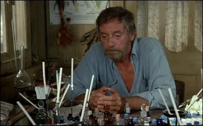 Voici Monsieur Coutance, résidant dans une île paradisiaque proche du Vénézuela. Quel est son métier ?