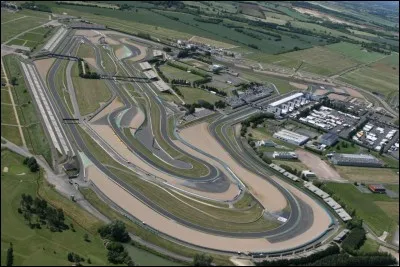 Dans quel département est le circuit de Nevers/Magny-Cours ?