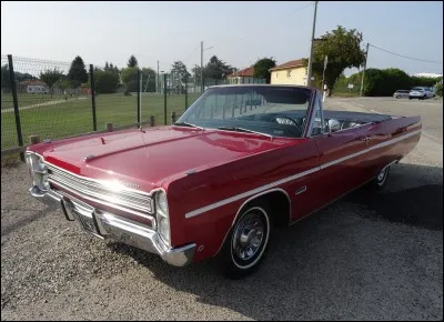 Quel est le modèle de cette Plymouth ?