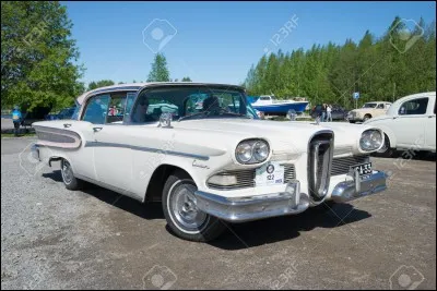 Quel est le modèle de cette Edsel ?