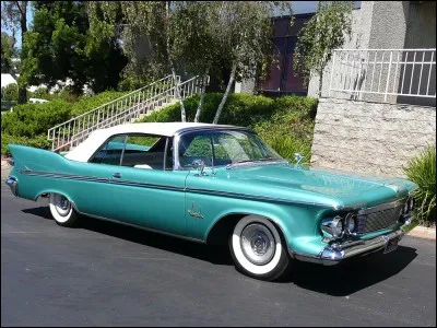 Quel est le modèle de cette Chrysler ?