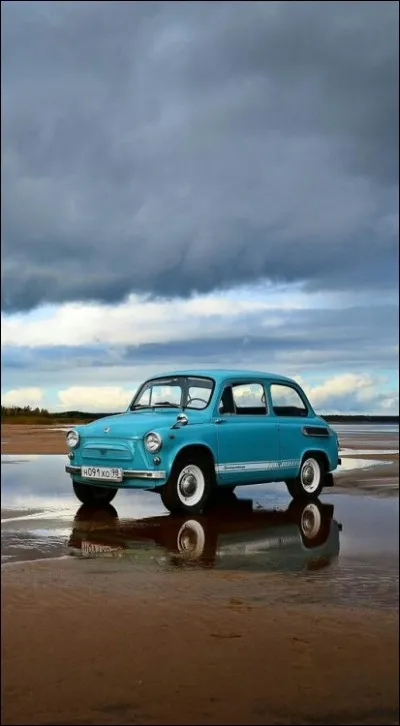 Ce clone de Fiat 600 était construit sous licence en ex-URSS sous quelle marque ?