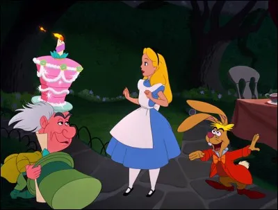 Comment Alice entre-t-elle au pays des merveilles ?