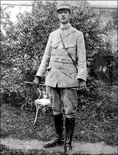 Quel était le grade de Charles de Gaulle en 1914 ?