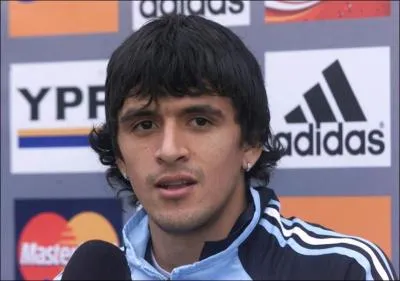 De quelle nationalit est Lucho Gonzals ?