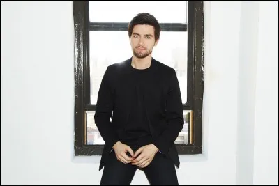 Comment s'appelle cet acteur ?