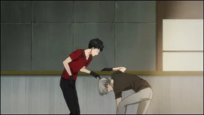 Dans quel épisode Yuri touche-t-il la séparation des cheveux de Victor ?