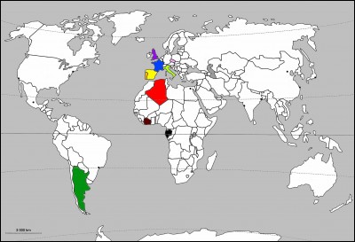 De quelle couleur est le pays représentant la nationalité de Cafu ?