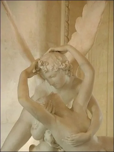 Superbe sculpture d'Antonio Canova, visible au Louvre, c'est "Psyché ranimée par le baiser de l'amour". Qui allez-vous choisir ?