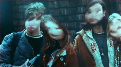 A quelle heure sont morts en même temps ces quatre jeunes ?