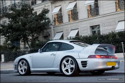 Cette Porsche de 1997 est une...
