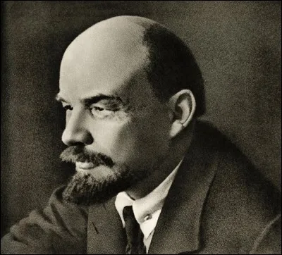 En quelle année Lénine décéda-t-il ?